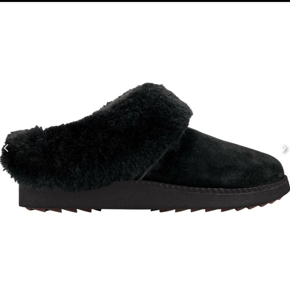 OluKai Shoes - OluKai Black Women's Fur Slippers